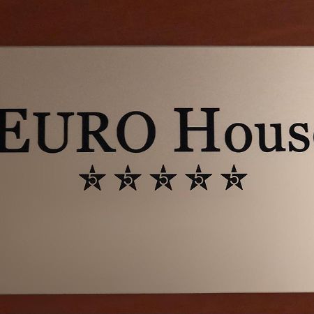 نزل مودينافي Euro House المظهر الخارجي الصورة
