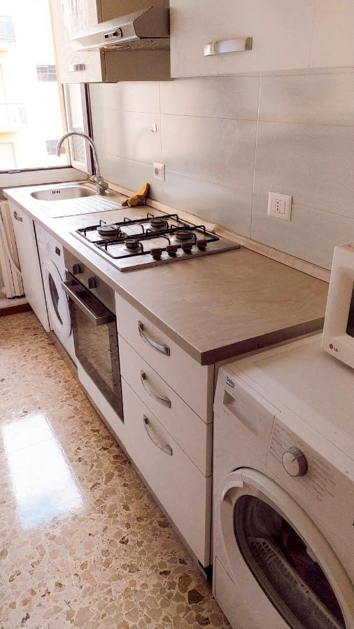 نزل مودينافي Euro House المظهر الخارجي الصورة